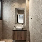 Nissi Residences 4 *