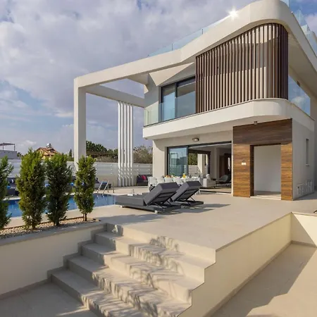 Nissi Residences 4 *