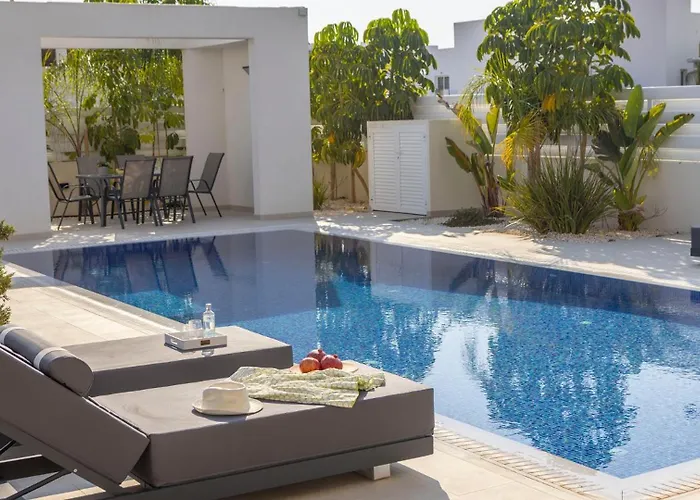 Nissi Residences 4 빌라 *