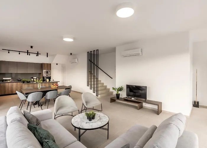 Nissi Residences 4 빌라 *