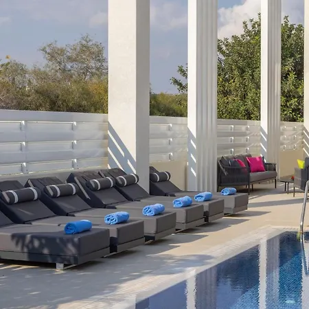 וילה Nissi Residences 4