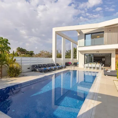 וילה Nissi Residences 4 *
