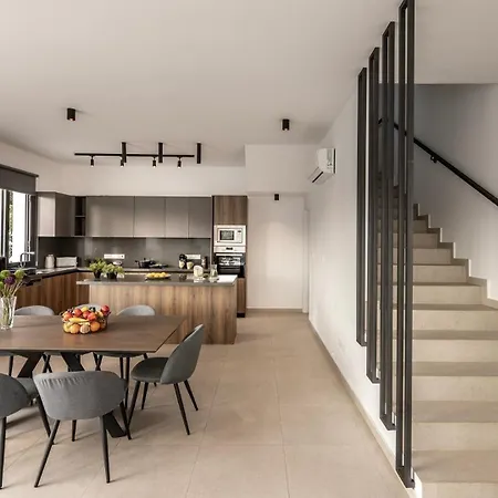 וילה Nissi Residences 4 *